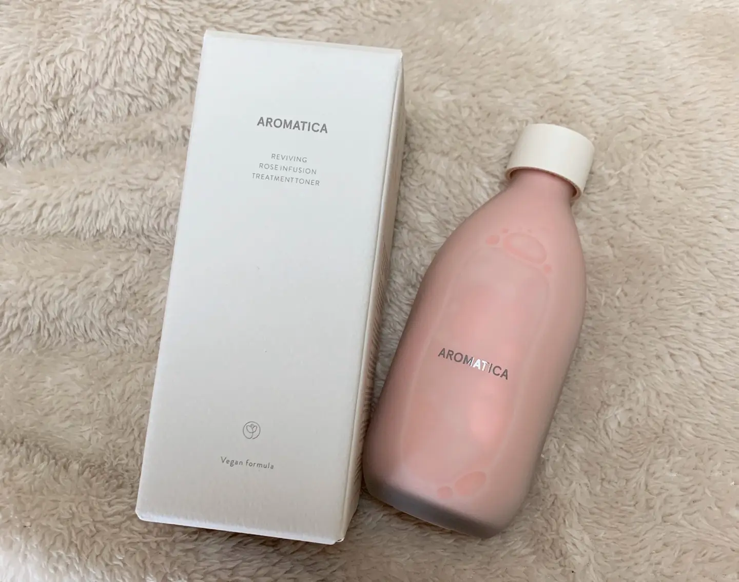 선택된 언니의파우치 리뷰 이미지 - [아로마티카 로즈 인퓨전 토너]