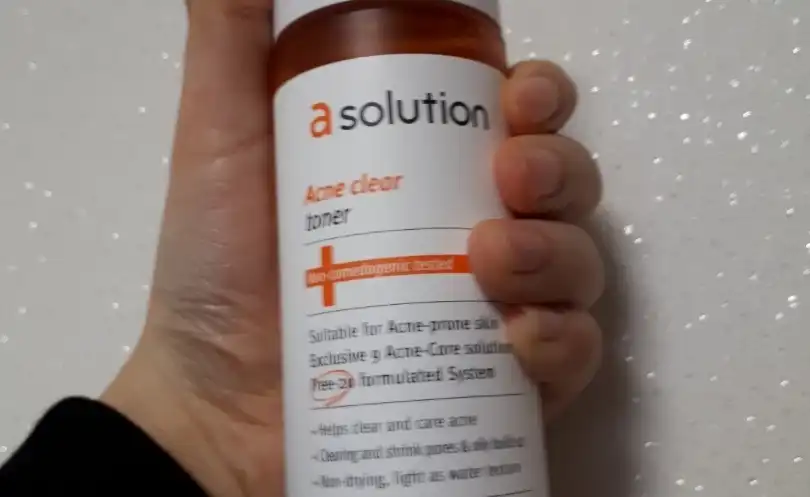 아크네 클리어 토너