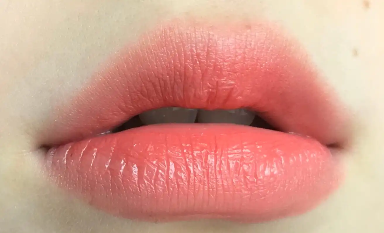 립스틱 (크로스와이어즈)