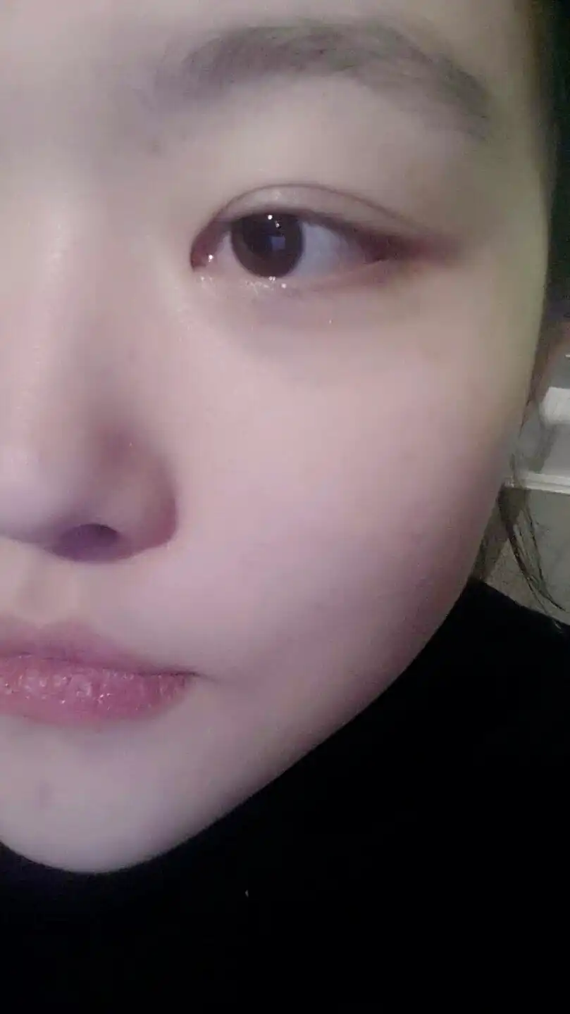 언니의파우치 리뷰 이미지 4 - [뚜쉬 에끌라 블러 프라이머]